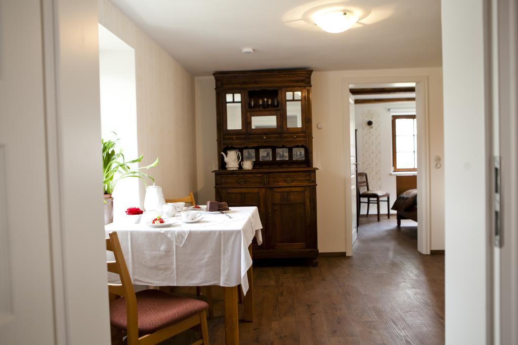 Pension Alte Schmiede Zabeltitz Exterior foto