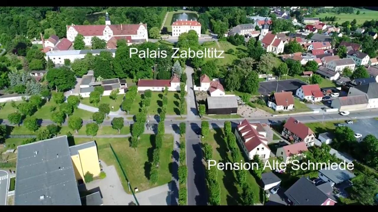 Pension Alte Schmiede Zabeltitz Exterior foto